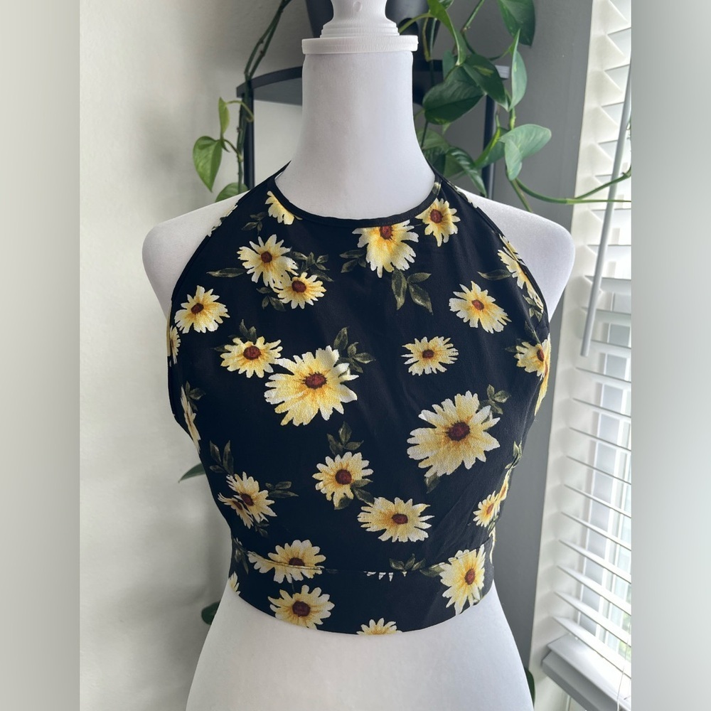 Forever 21 Floral Halter Neck Crop Top - Black And Yellow